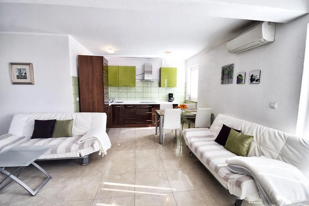 Apartments Link Rovigno Croazia