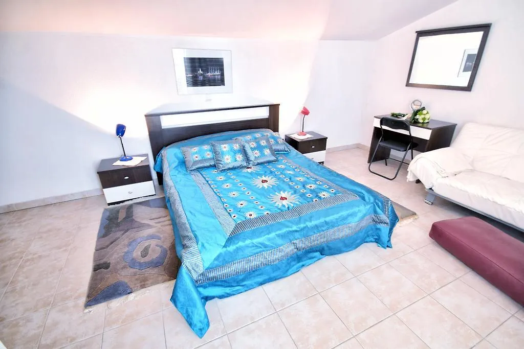 Apartments Link Rovinj