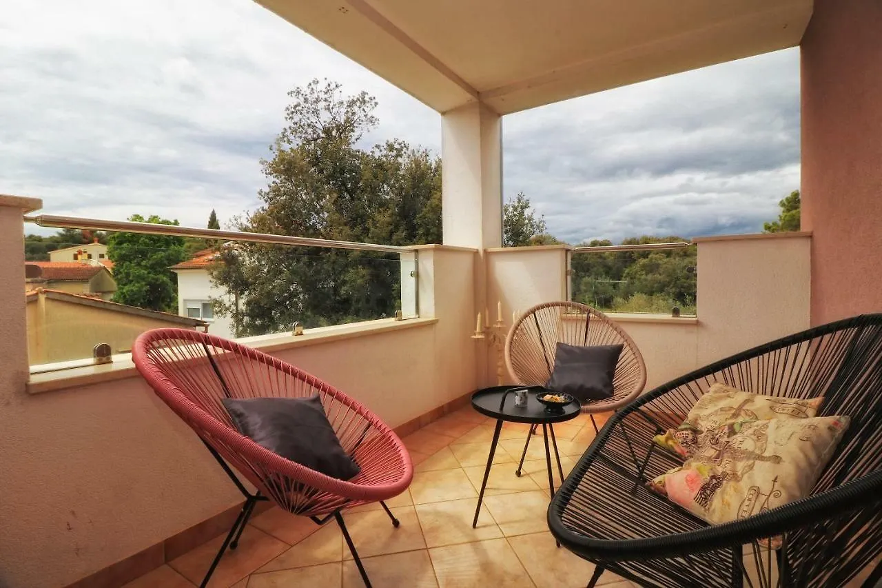 Apartments Link Rovigno Croazia